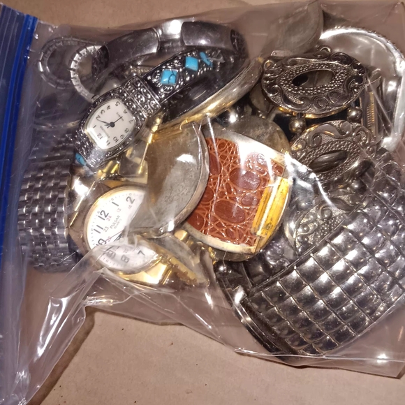 Assorted Watch Collection Untested - Picture 5 of 5